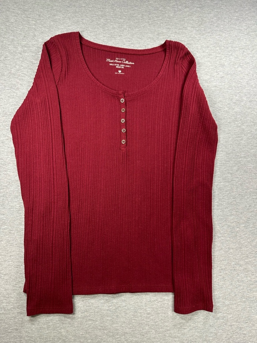 Hollister Burgundy Ribbed Henley Long Sleeve Top size Small vintage Y2K